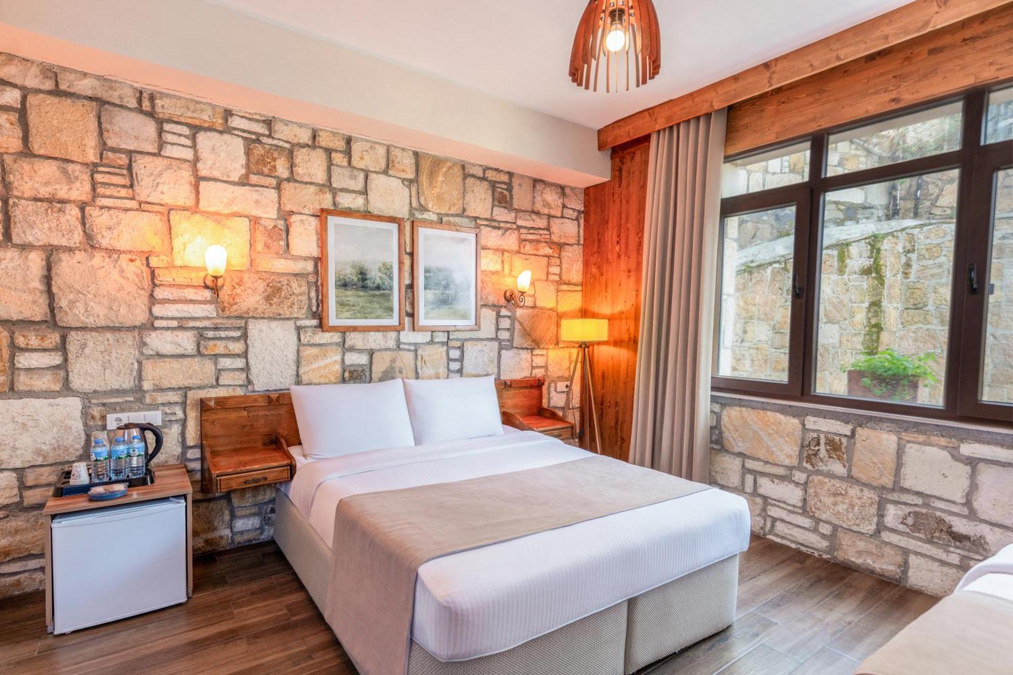 Kozbeyli Konagi Hotel Yenifoca Eksteriør billede